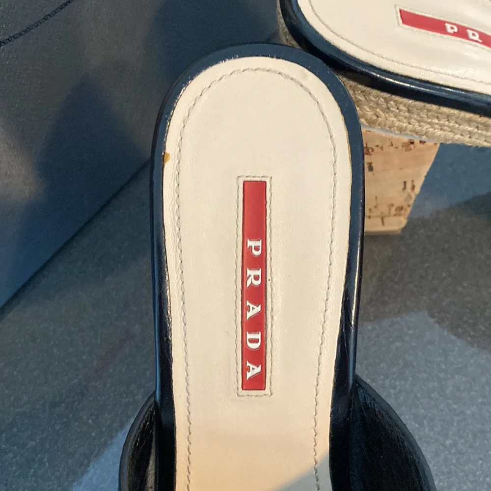 Prada ladies size 7 1/2 platform heels - Picture 6 of 6